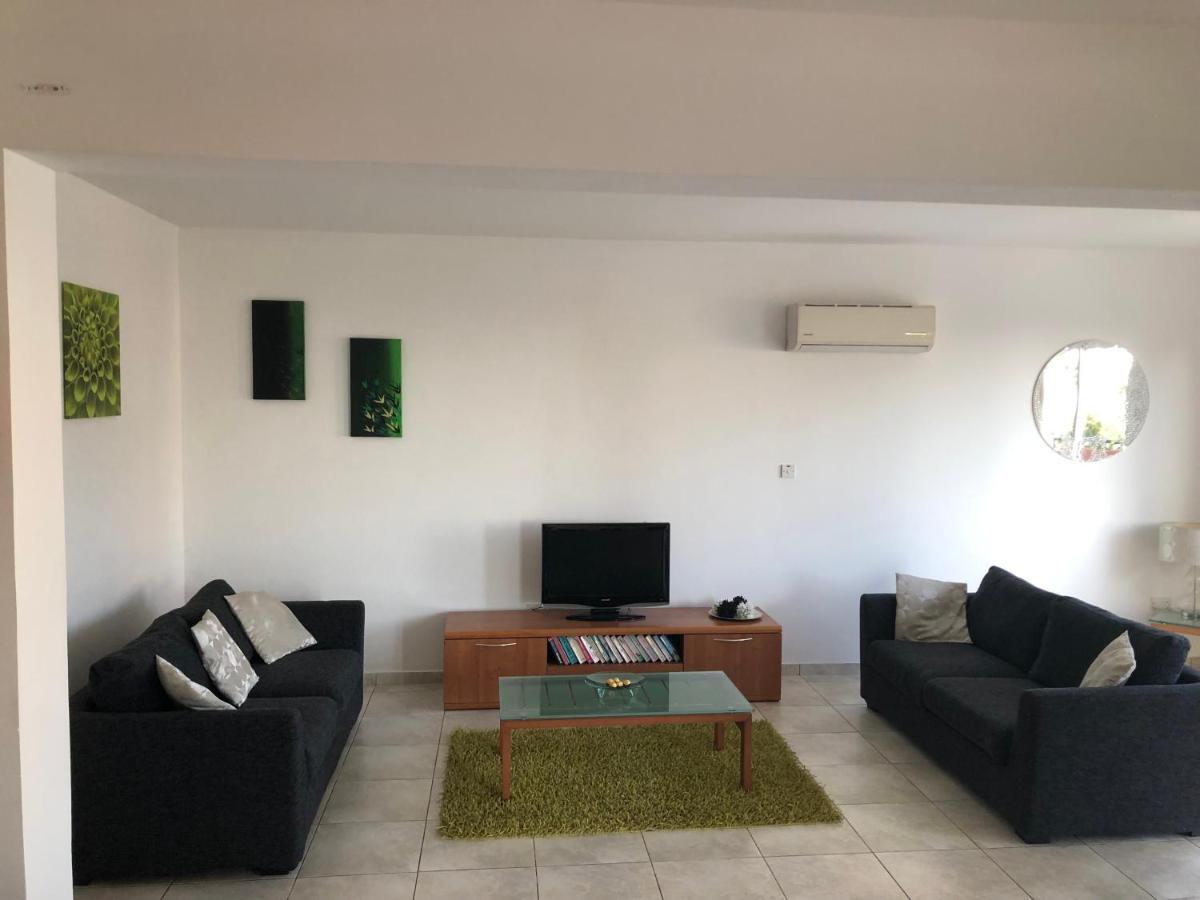 Апартаменты Paphos - Tala Riviera Apartmant Экстерьер фото
